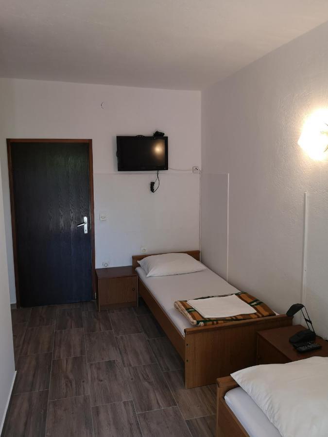 Apartments Mint Povljana - 50M From Sandy Beach Exterior foto