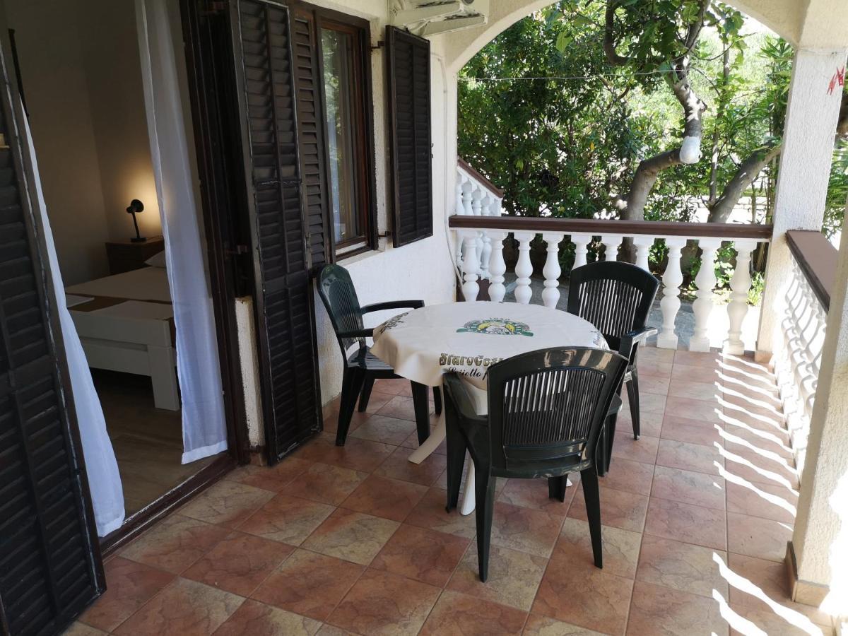 Apartments Mint Povljana - 50M From Sandy Beach Exterior foto